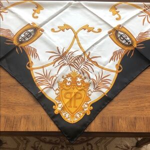 New York Plaza Hotel insignia Silk Scarf